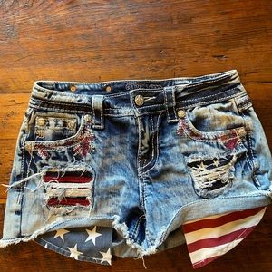 Miss Me Jean shorts